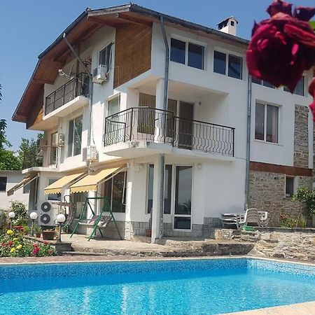 Rosarium Residence Guest House Drjanovo Esterno foto
