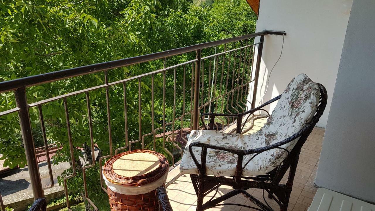 Rosarium Residence Guest House Drjanovo Esterno foto