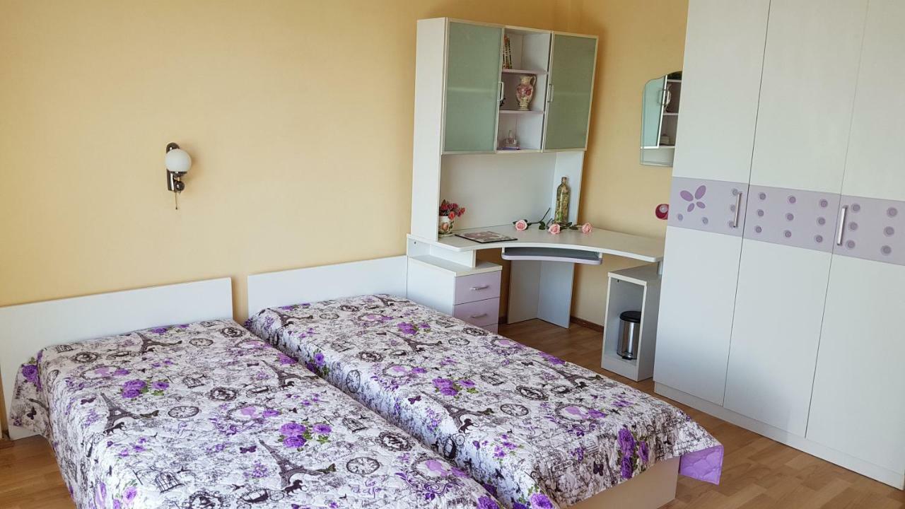 Rosarium Residence Guest House Drjanovo Esterno foto