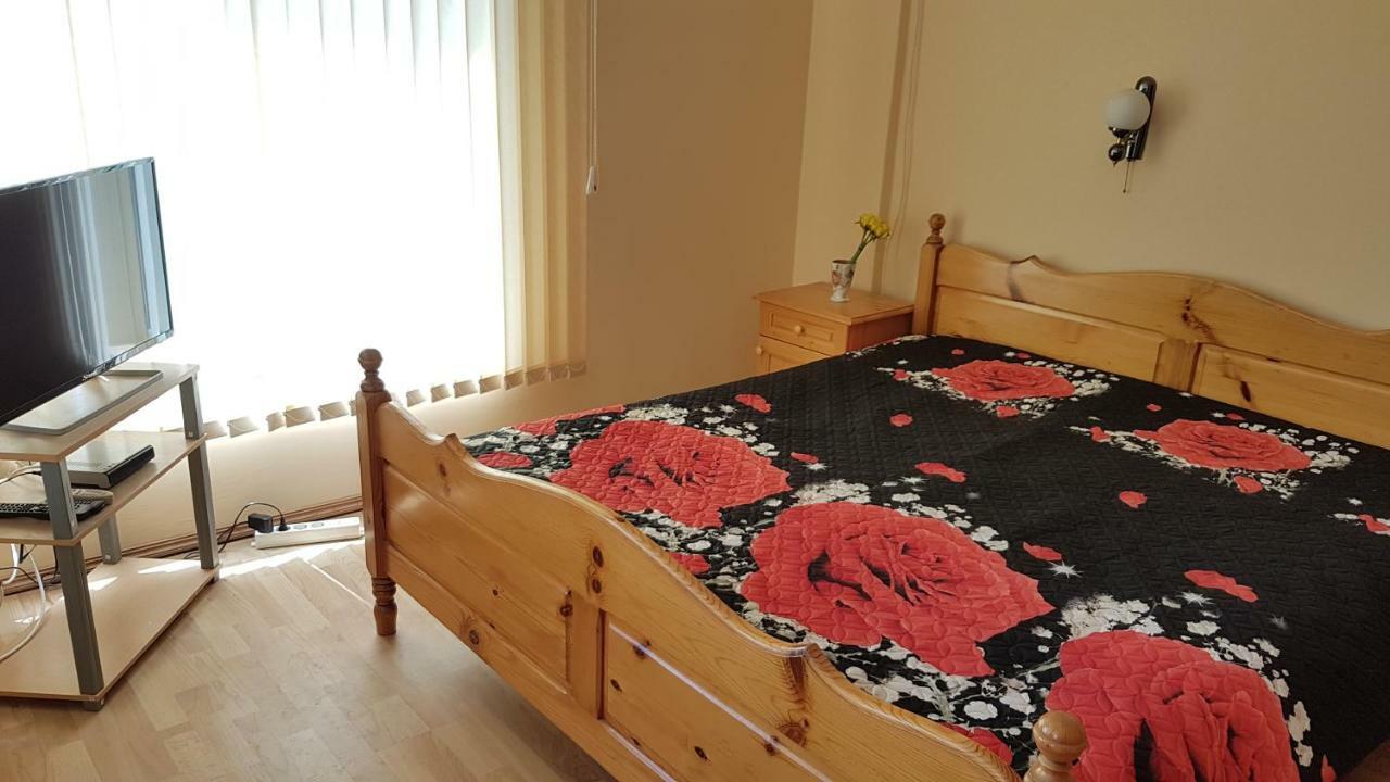 Rosarium Residence Guest House Drjanovo Esterno foto