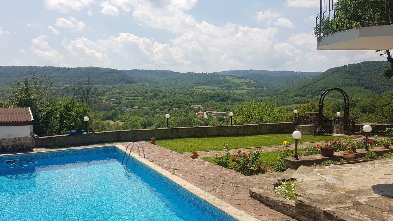 Rosarium Residence Guest House Drjanovo Esterno foto